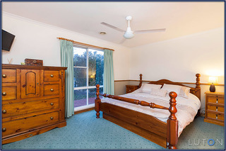 Bedroom 1 (2012-09-25)