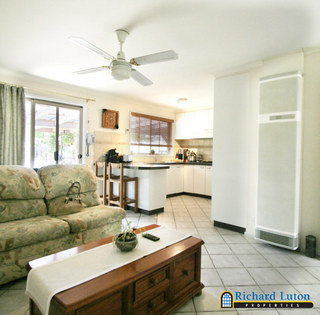 Family - Kitchen (2005-11-25)