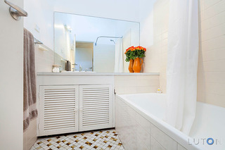 Bathroom (2016-02-24)