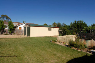 Backyard (2006-12-04)