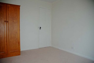 Upstairs Bed 2 (2005-09-22)