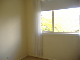 Bedroom 2 (2011-09-18)