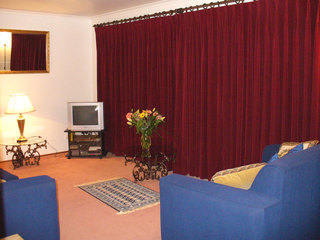 Lounge (2005-11-03)