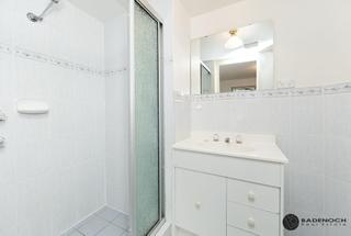 Bathroom (2015-10-21)