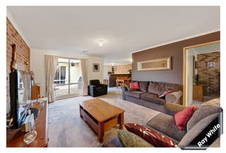 Living Room (2012-04-11)