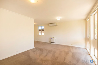 Lounge Room (2015-05-08)