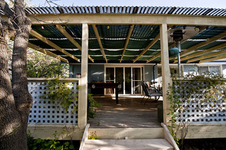 Covered Entertaining (2009-10-01)