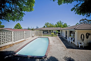 Pool/Entertaining (2009-11-12)