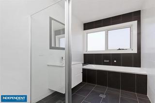 Bathroom (2012-10-04)
