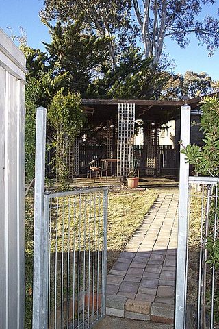 Rear Gate (2005-07-29)