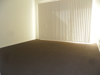 Bedroom (2014-12-11)