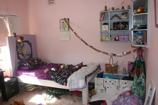 Bedroom 2 (2013-12-16)