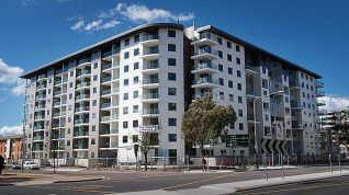 'The Avenue' (2008-11-05)