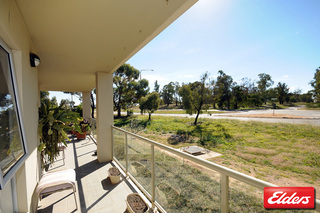 Balcony (2010-05-05)
