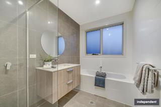 Bathroom (2019-05-08)
