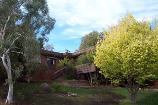 Side of house (2004-04-23)