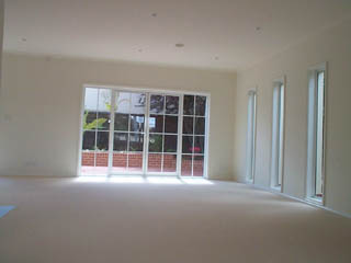 Living room (2002-08-15)