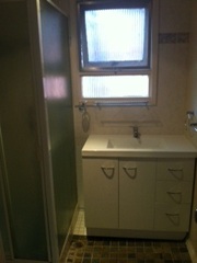 Bathroom (2014-09-22)