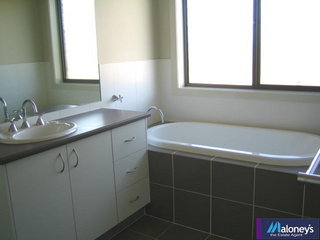Bathroom (2005-11-23)