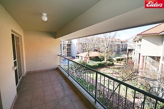 Balcony (2012-05-31)