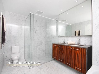 Ensuite (2011-11-21)