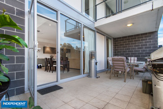 Courtyard (2013-06-12)