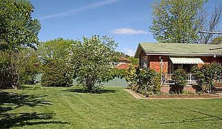 rear yard 1 (2003-10-30)