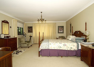 Bed 1 (2005-12-22)
