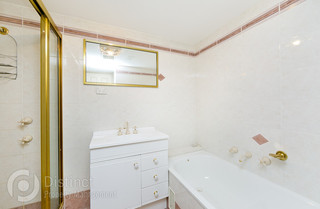 Main Bathroom (2019-08-07)
