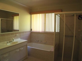 Bathroom (2008-03-14)