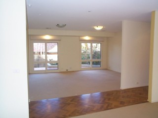 Lounge (2004-07-06)