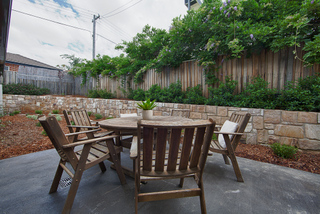 Outdoor Entertaining (2011-12-16)