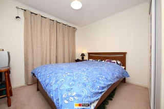 Bedroom 2 (2011-05-26)