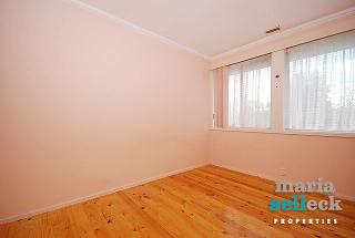 Bedroom 2 (2010-05-17)