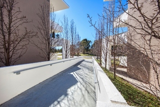 Complex Entrance (2017-11-22)