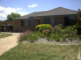 Frontyard (2004-12-03)