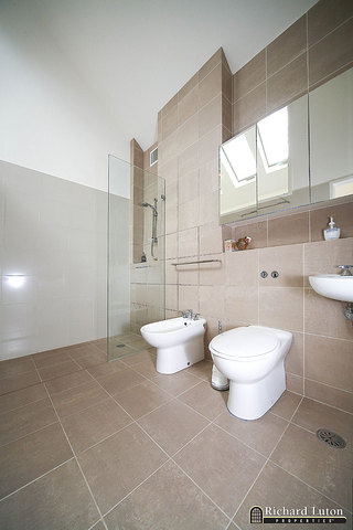 Ensuite (2008-04-09)