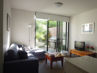 Family Room (2015-03-31)