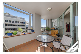 Balcony (2015-11-23)