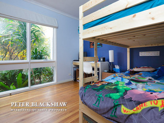 Bed 2 (2011-05-05)