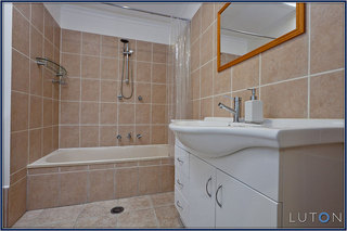 Ensuite (2011-10-05)