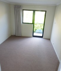 Bedroom (2016-05-04)