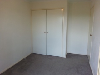 Bedroom 2 (2015-11-12)