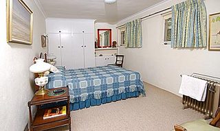 Bed 2 (2004-05-14)