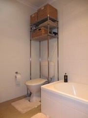 Bathroom (2014-09-15)