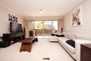 Living Room (2013-10-03)