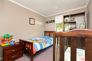 Bedroom 2 (2012-12-06)