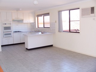 Kitchen/Dining (2006-05-08)