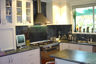 Kitchen (2005-02-25)