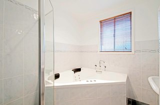 Ensuite (2011-03-11)